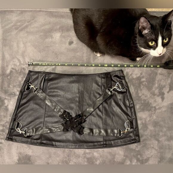 Vintage Y2K Serious LA Black Bondage Top and Skirt Set Sz Small - Picture 9 of 14